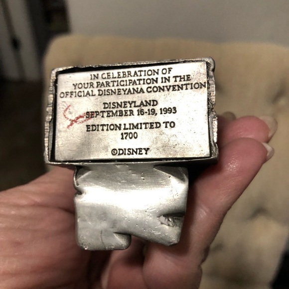 Official Disneyana Convention 1993 Disneyland collectible website - Picture 3 of 3